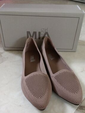 MIA Knit Pointed-Toe Flats in Blush